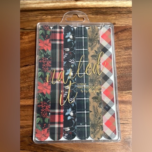 NIB Nail File Collection 6 Pieces - Picture 1 of 6